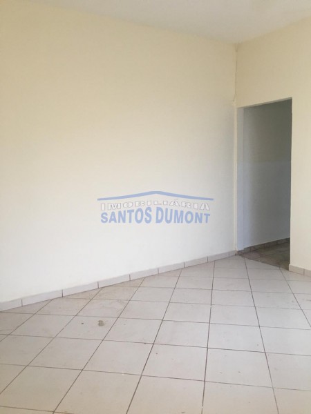 Casa para alugar com 1 quarto, 140m² - Foto 2